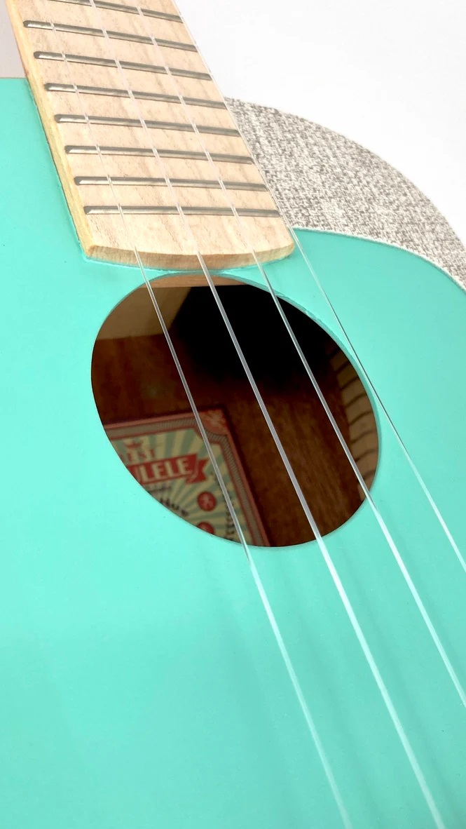 aNueNue UC10, ice Green