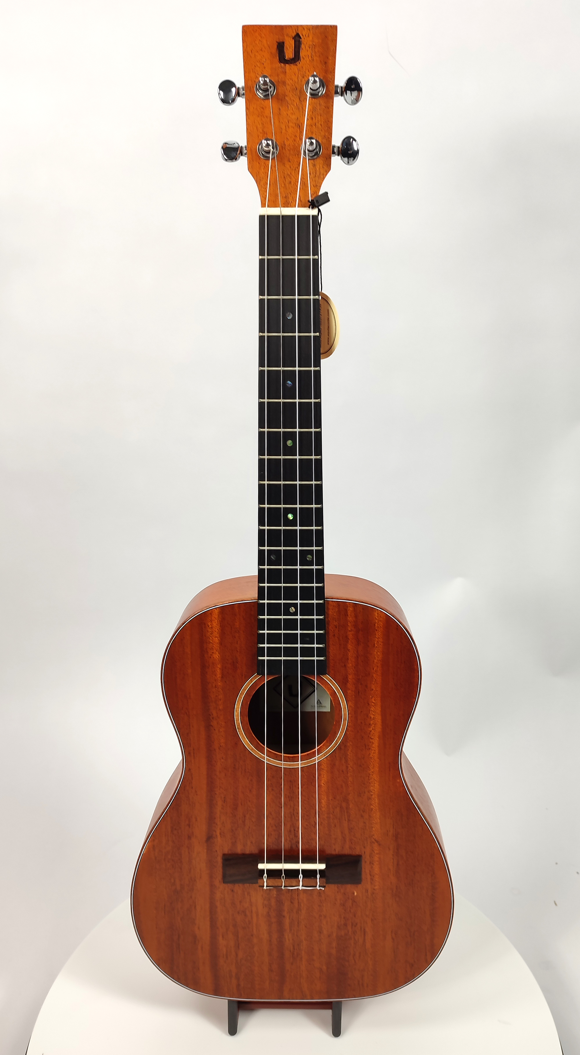 U-Turn Traffic Bariton Ukulele 