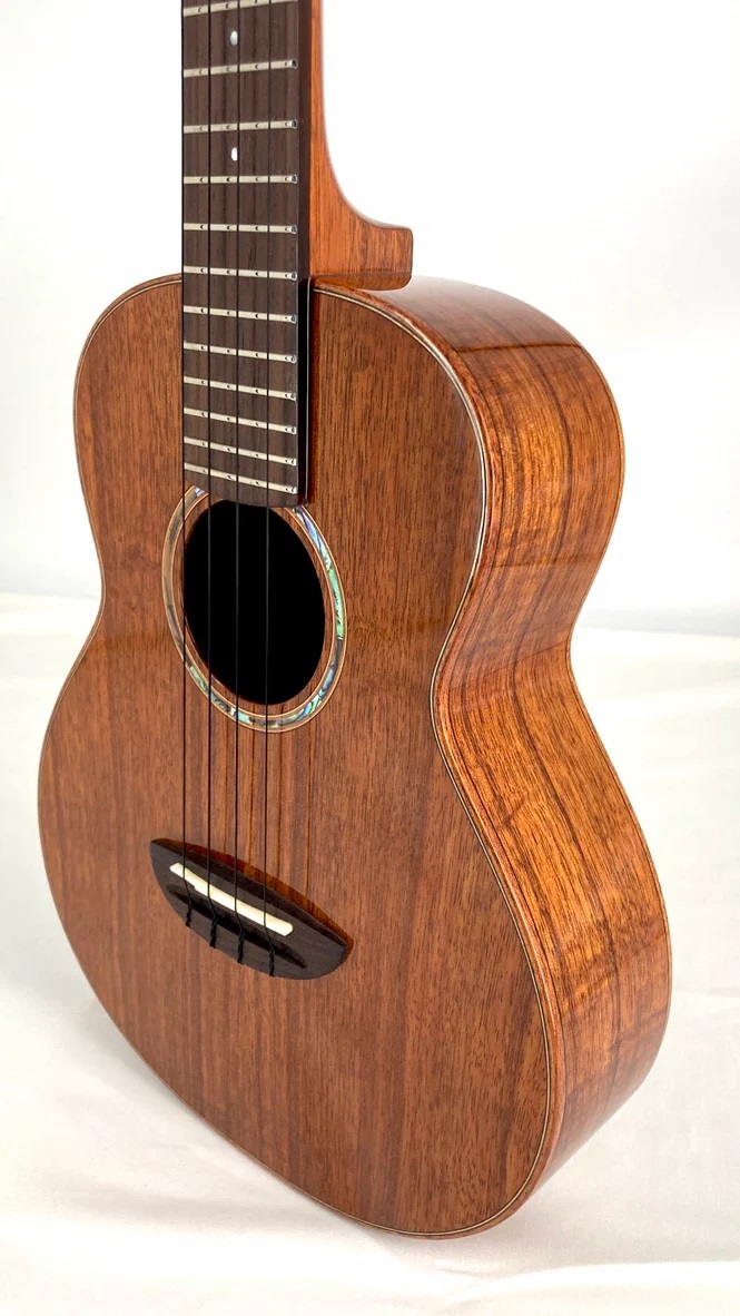 aNueNue AKK3 Tenor Ukulele aNueNue AKK3 Tenor Ukulele