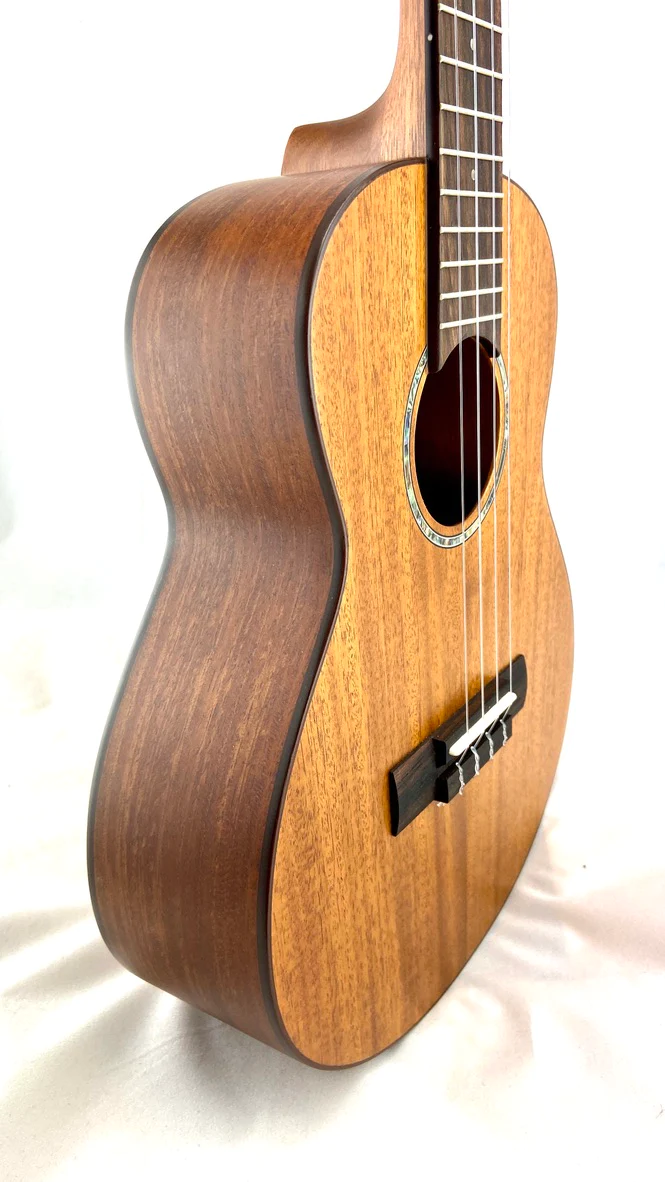 aNueNue T3 Tenor Ukulele aNueNue T3 Tenor Ukulele