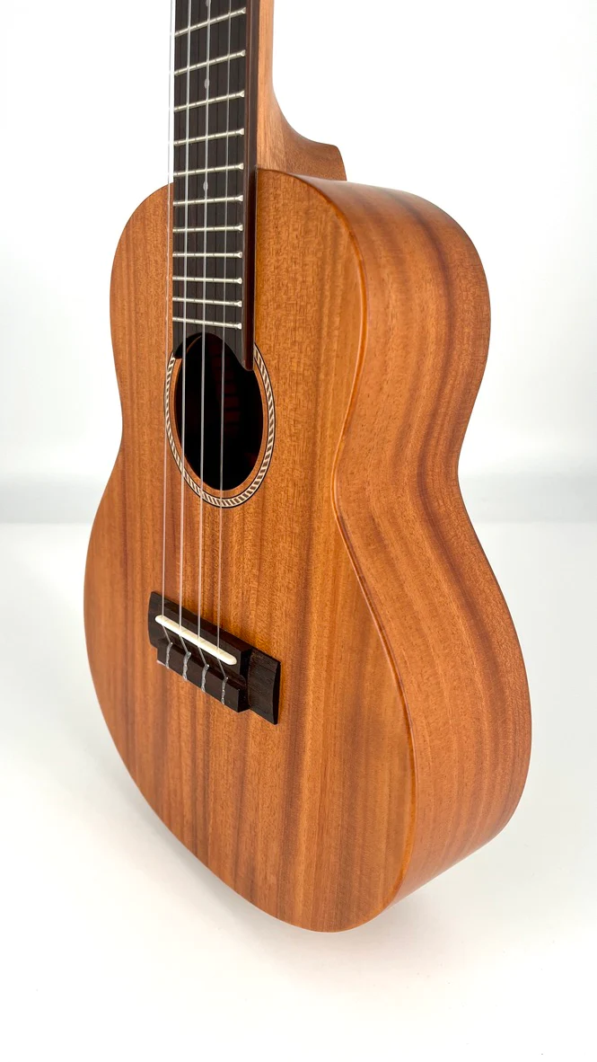 aNueNue T30 Tenor Ukulele